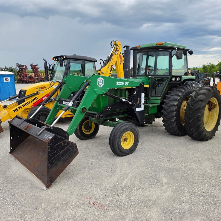 1981 JOHN DEERE 4440