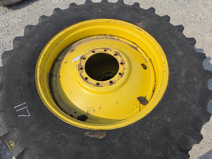 john-deere-10-image-2