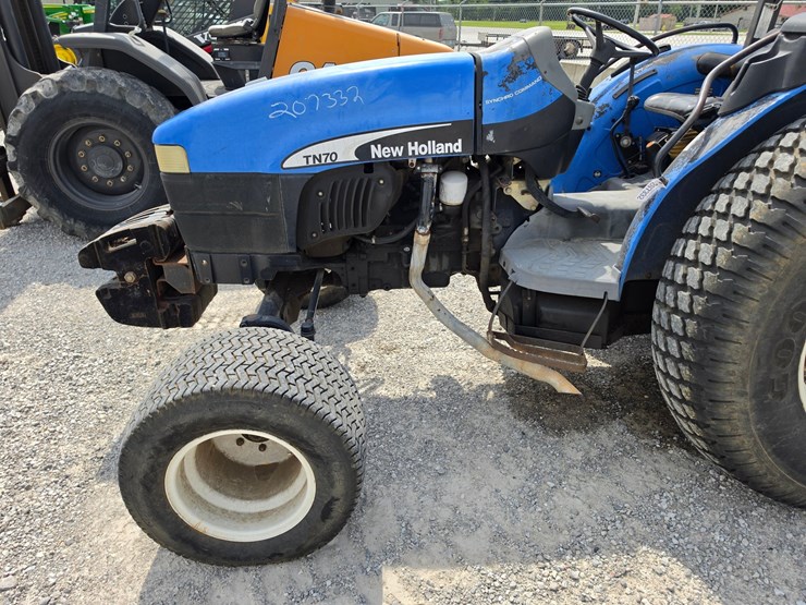 2002-new-holland-tn70-image-18