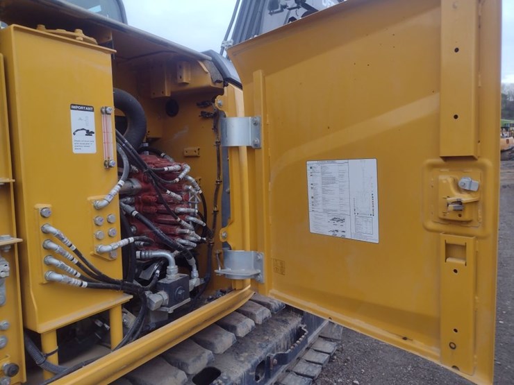 john-deere-85-image-40