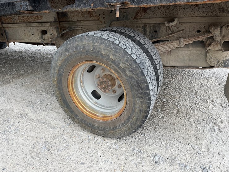 2009-ford-f350-image-13