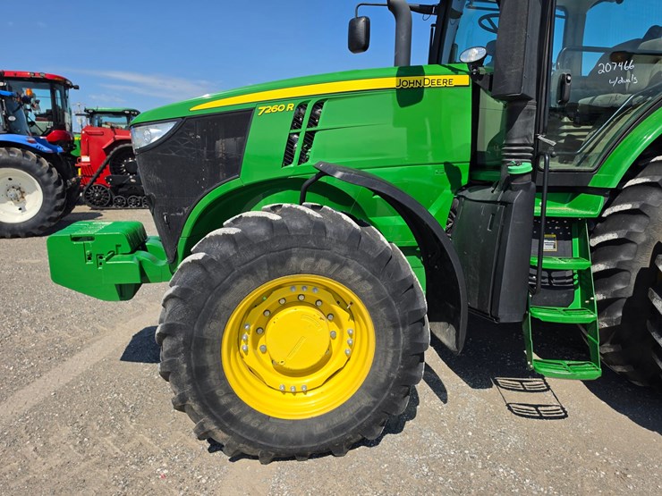 2013-john-deere-7260r-image-4