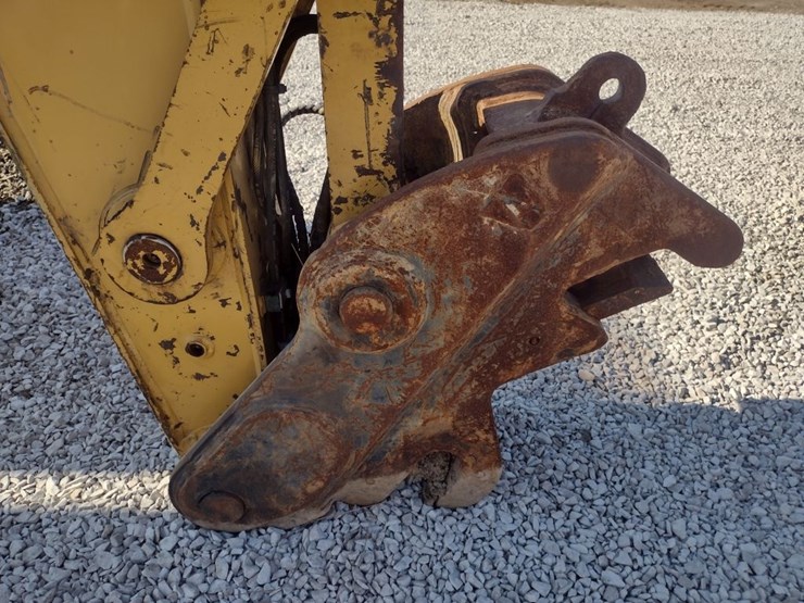 caterpillar-318e-image-22