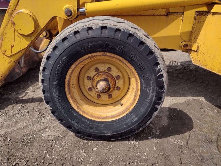 john-deere-310d-image-17
