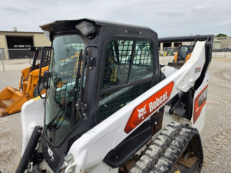 2021-bobcat-t76-image-13