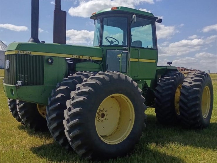 john-deere-8430-image-1