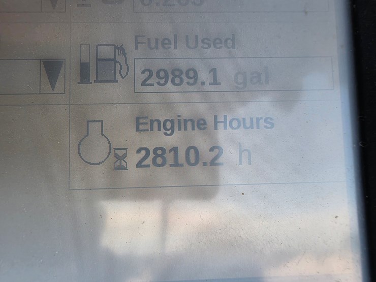 2014-case-ih-420-image-12
