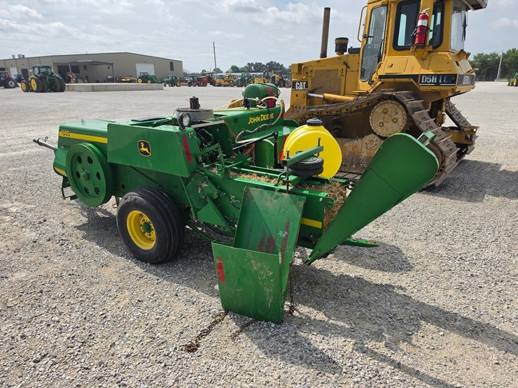 2001-john-deere-348-image-10