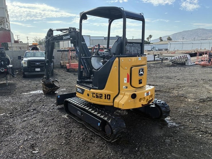2023-deere-35g-image-4