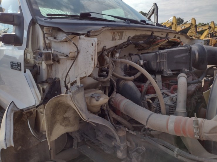 ford-f650-xlt-image-19
