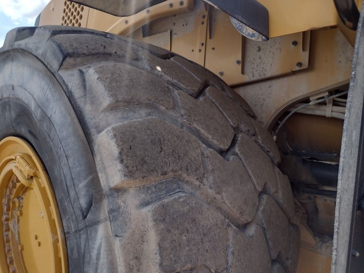caterpillar-982m-image-27