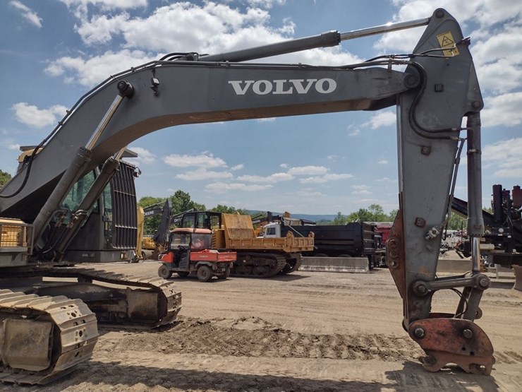 volvo-ec240cl-image-28