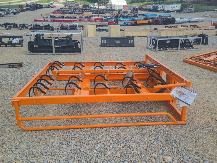 #l76-064-•-landhonor-hay-accumulator-grapple-skid-steer-attachment-image-5