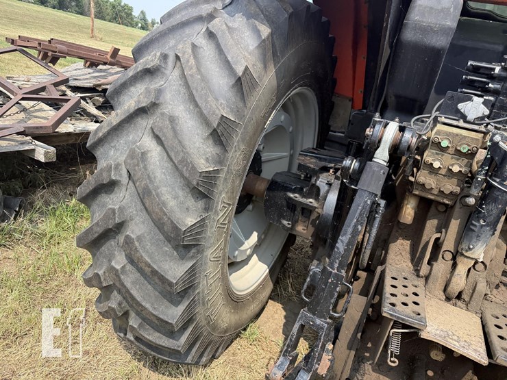2005-agco-dt180-image-8