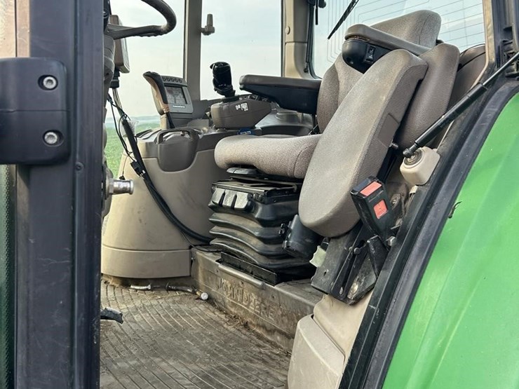 2008-john-deere-7230-premium-image-50