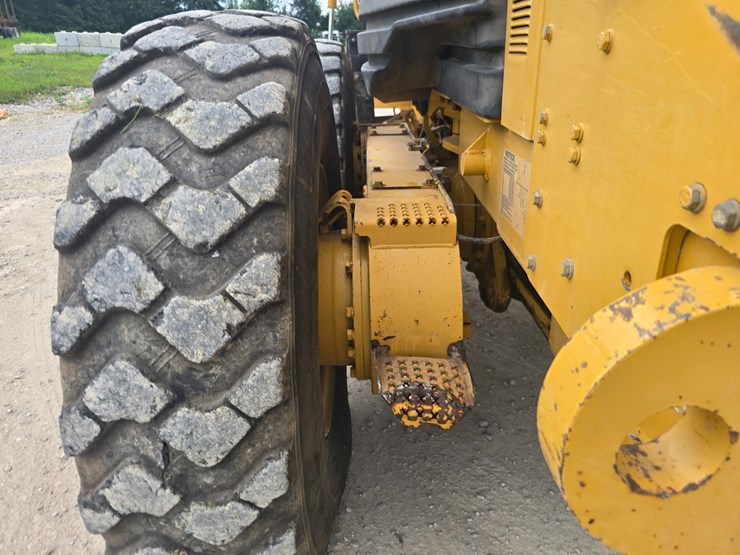 2007-caterpillar-12h-image-61