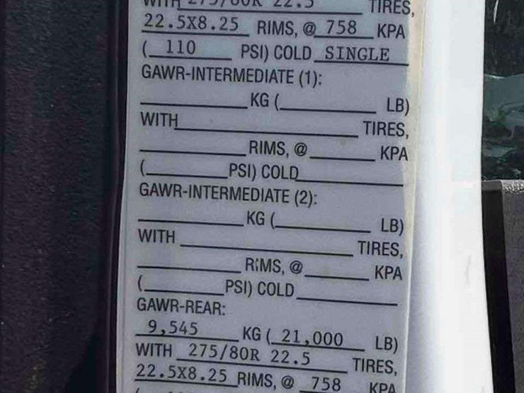 2018-freightliner-m2-106-image-6