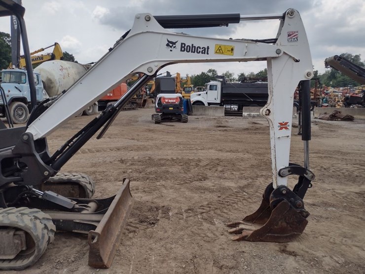 bobcat-e32i-image-25