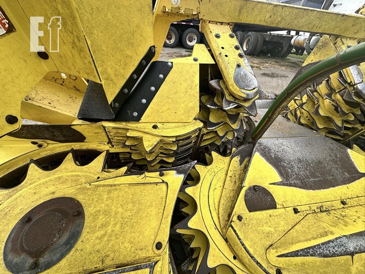 2003-john-deere-686-image-18
