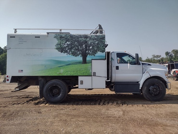 ford-f750-image-3