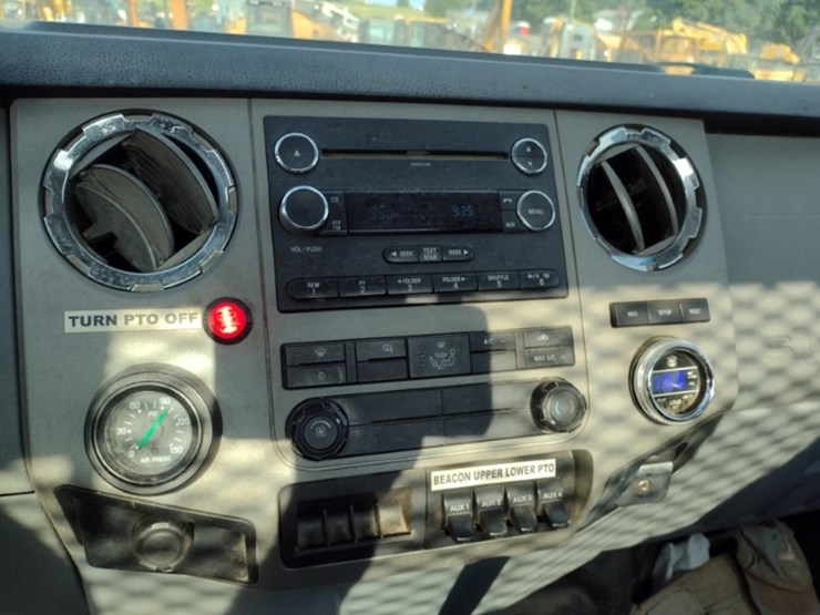 ford-f650-xlt-image-8
