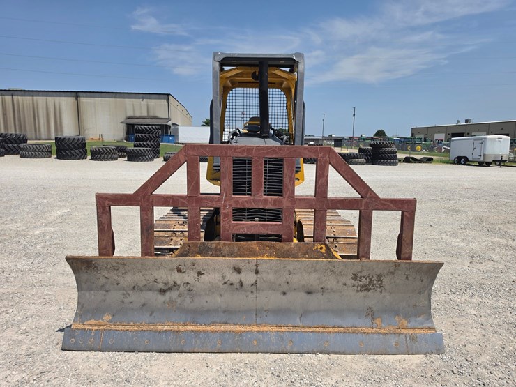 deere-650h-lgp-image-2