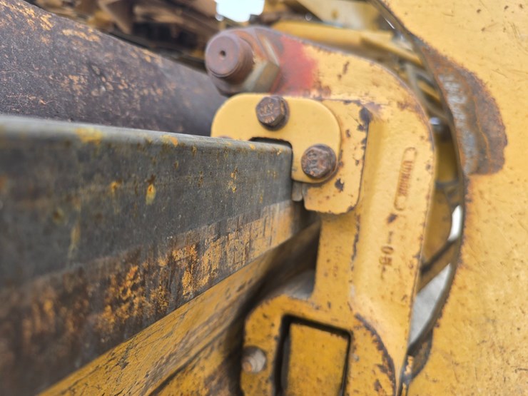 2007-caterpillar-12h-image-43