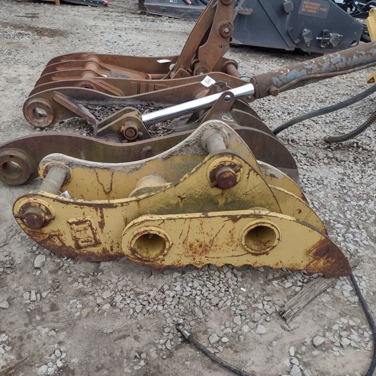 CATERPILLAR 18