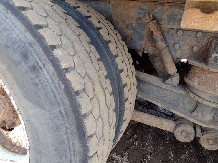 western-star-4900-image-36