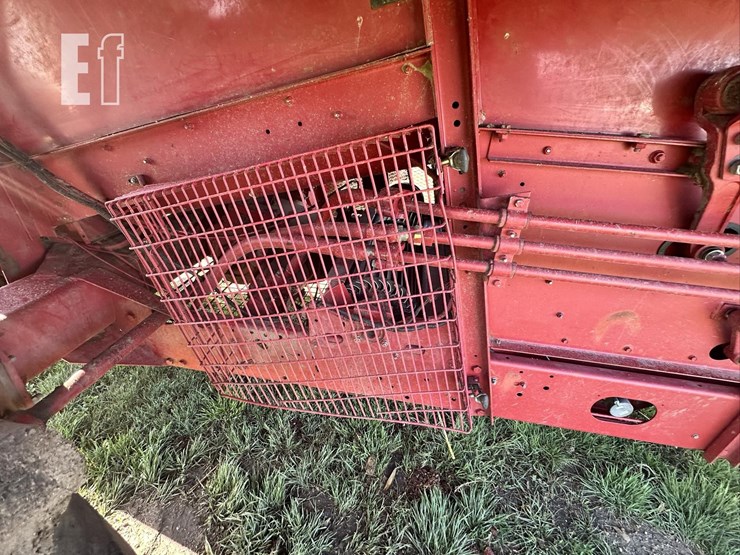 1993-case-ih-1666-image-32