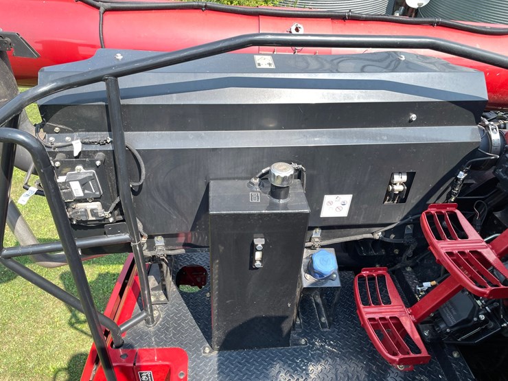 2018-case-ih-7240-image-99