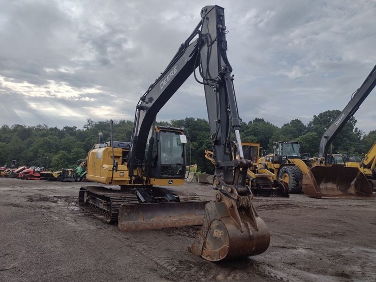 john-deere-15-image-48