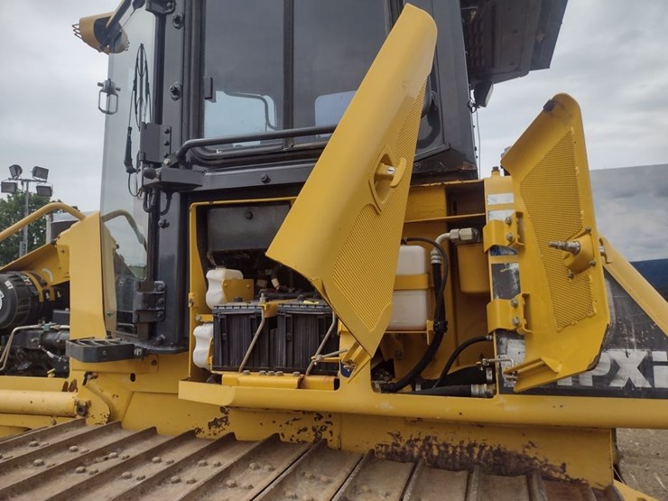 komatsu-d51pxi-22-image-19