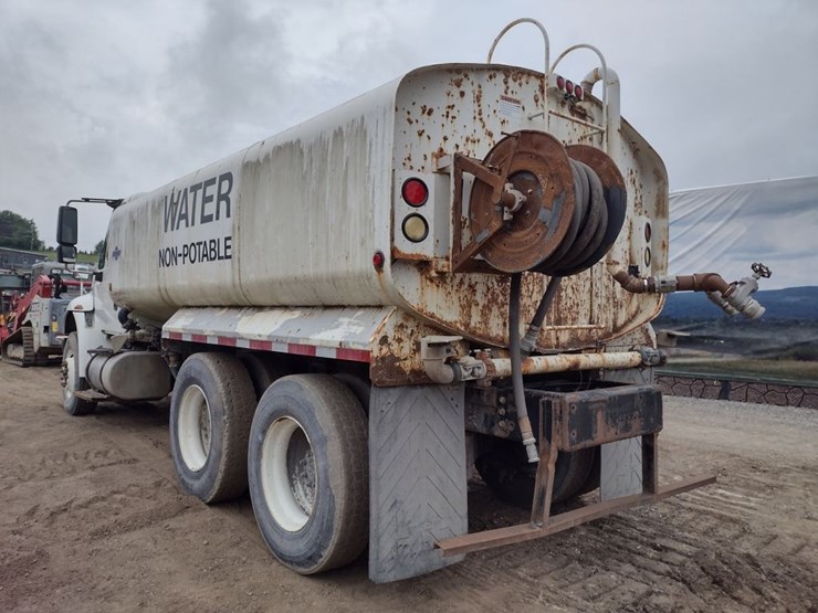 international-durastar-4400-image-36