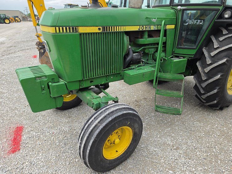 john-deere-4040-image-19