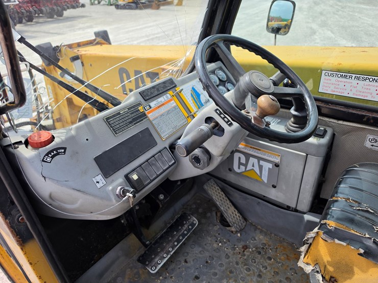 1999-caterpillar-th63-image-10