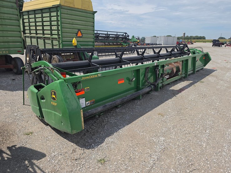 2011-john-deere-630f-image-6