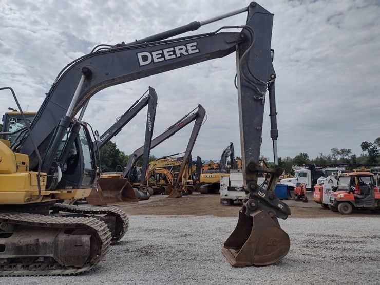 deere-160g-lc-image-24