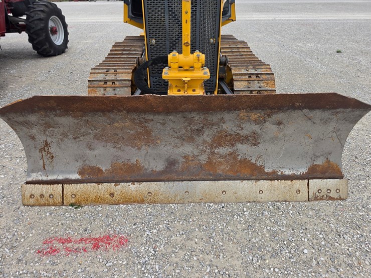 2016-deere-550k-xlt-image-3