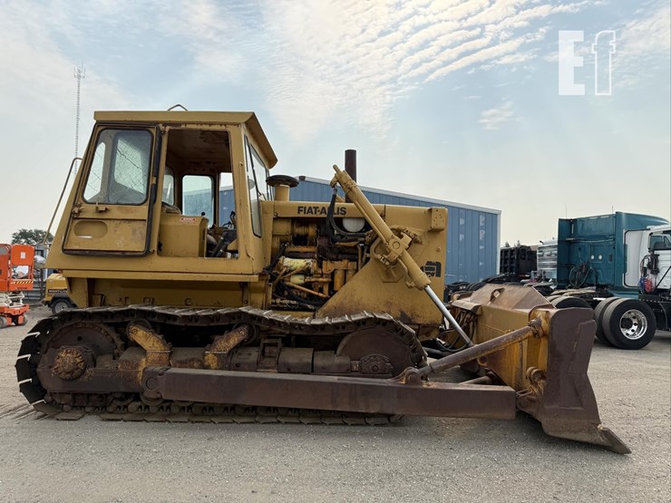 fiat-allis-bulldozer-w/-__-ft.-4-way-blade-8318-image-3