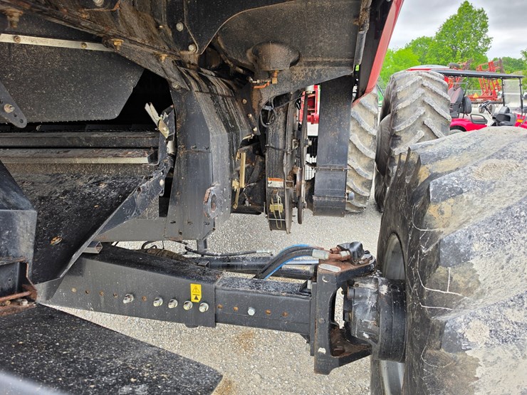 2011-case-ih-7120-image-21