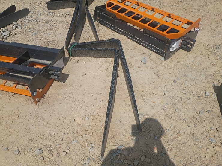 #l76-076-•-landhonor-pallet-forks-skid-steer-attachment-image-6