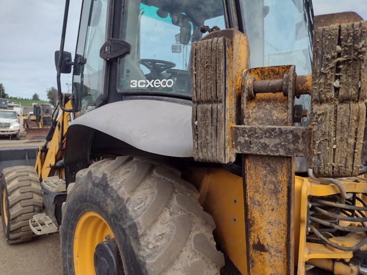 jcb-3cx14-image-16