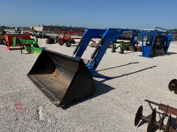 new-holland-855tl-image-1