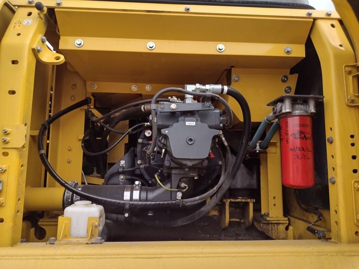 komatsu-pc360-lci-11-image-21