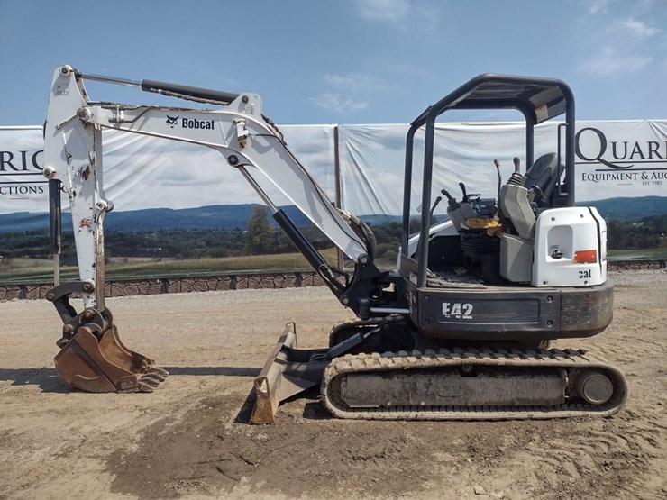 bobcat-e42-image-1
