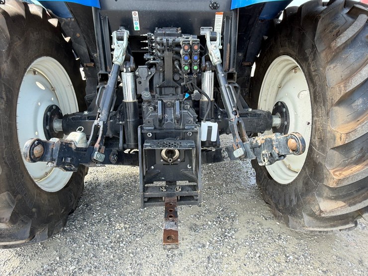 2014-new-holland-t6.165-image-9