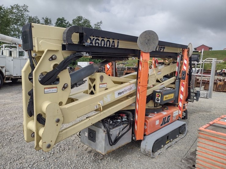 jlg-x600aj-image-4