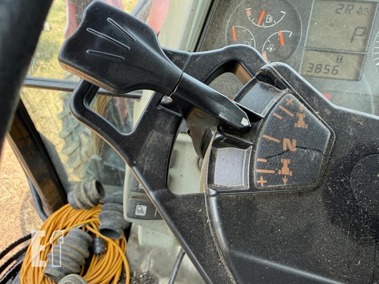 2005-agco-dt180-image-26