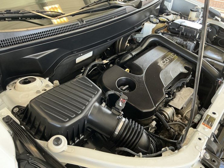 2018-chevrolet-equinox-image-12